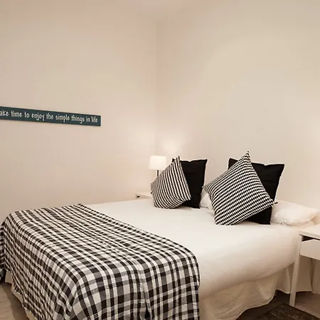 Rent Aparments Diagonal-aribau Apartment
