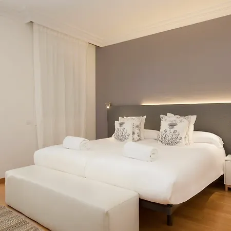 Rent Aparments Diagonal-aribau Apartment